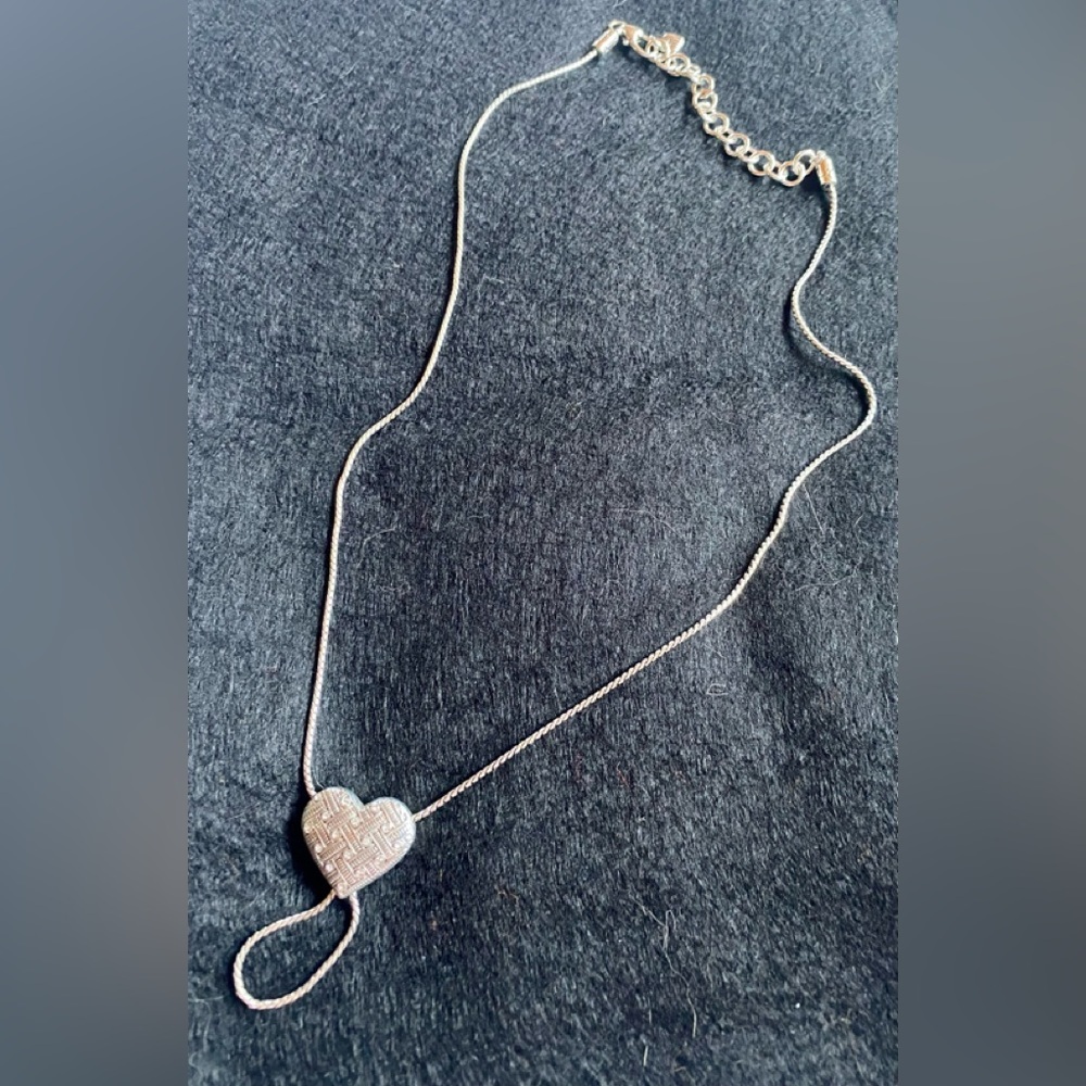 🌟Brighton Heart Necklace🌟 - Picture 2 of 6